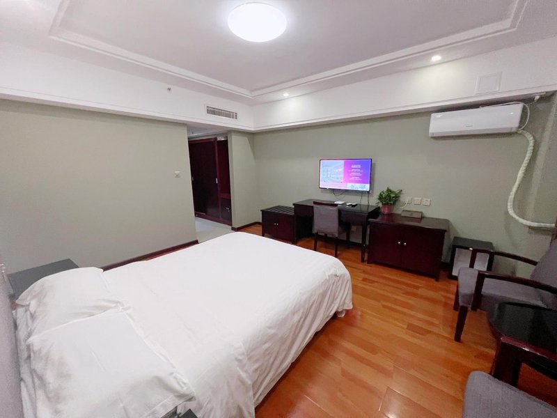 Lanting Business Hotel (Huaguang Road Scenic Huating Branch)Guest Room