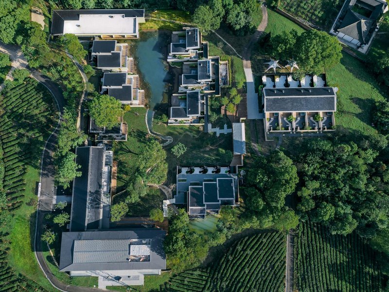 Yuquan Mountain One Mountain One Temple B&B Over view