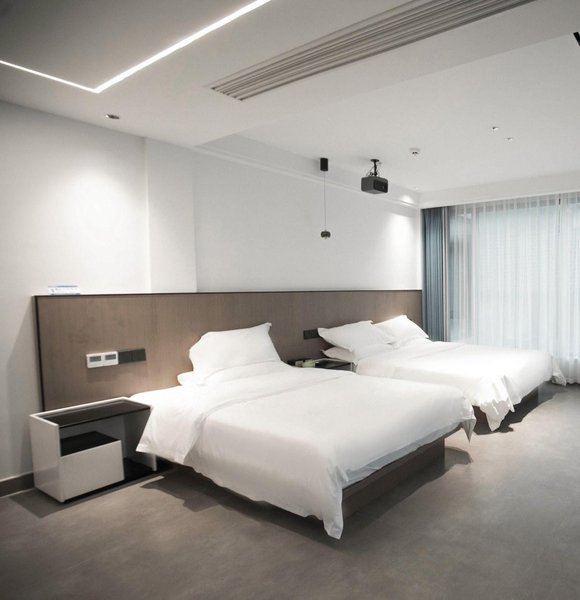 Anji early summer holiday light luxury beauty hotelGuest Room