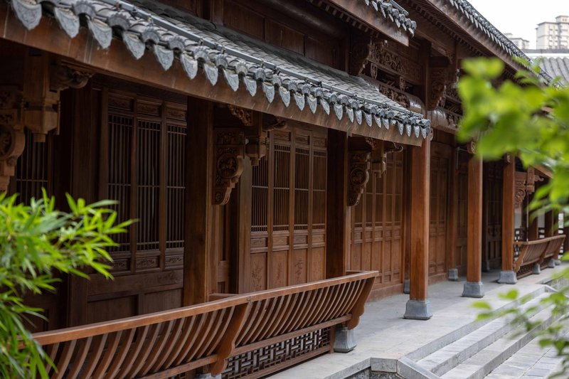 Tongren Zhongnanmen Ancient City·Fengyi Fanju Over view