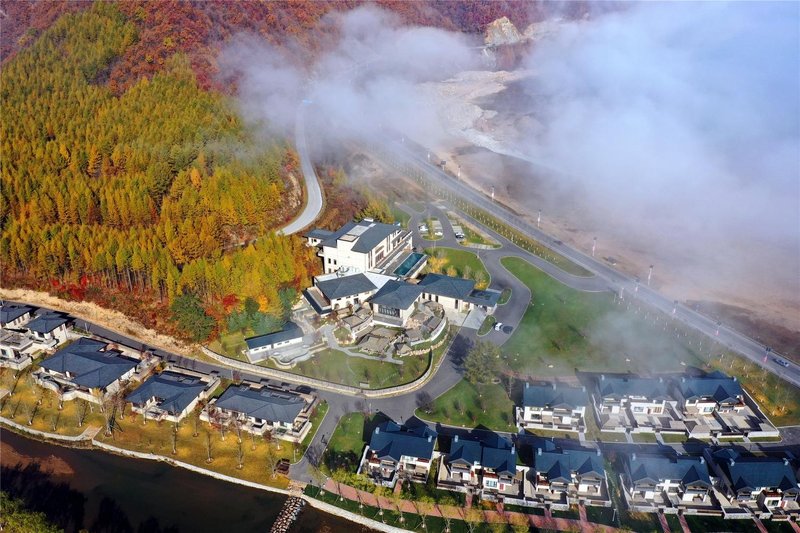 Benxi HuaxiMu Yunxiqiyang Hot Spring Hotel Over view