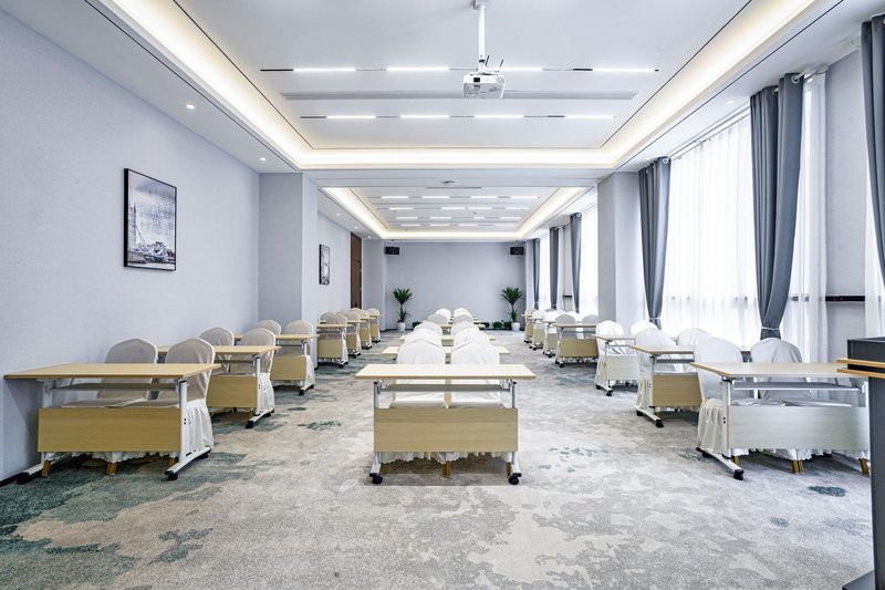 Junyi Hotel (Ziyun New Town) meeting room