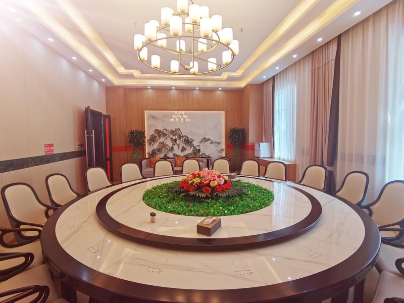 Qiutang Yinfu Hotel Restaurant