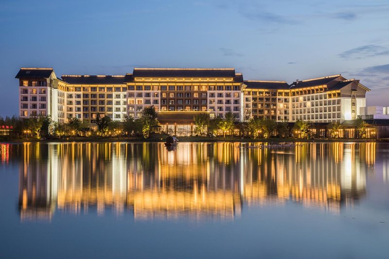 Crowne Plaza Wuxi Rongchuang Over view