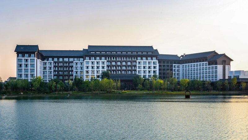 Crowne Plaza Wuxi Rongchuang Over view