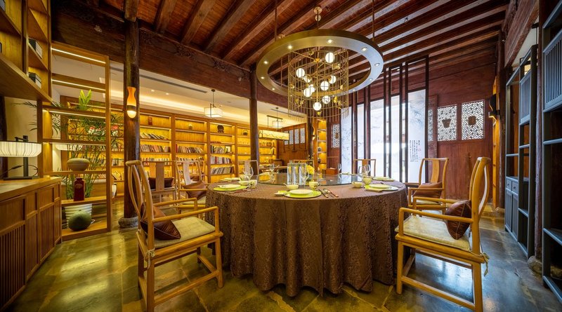 literary family literary atmosphere Restaurant