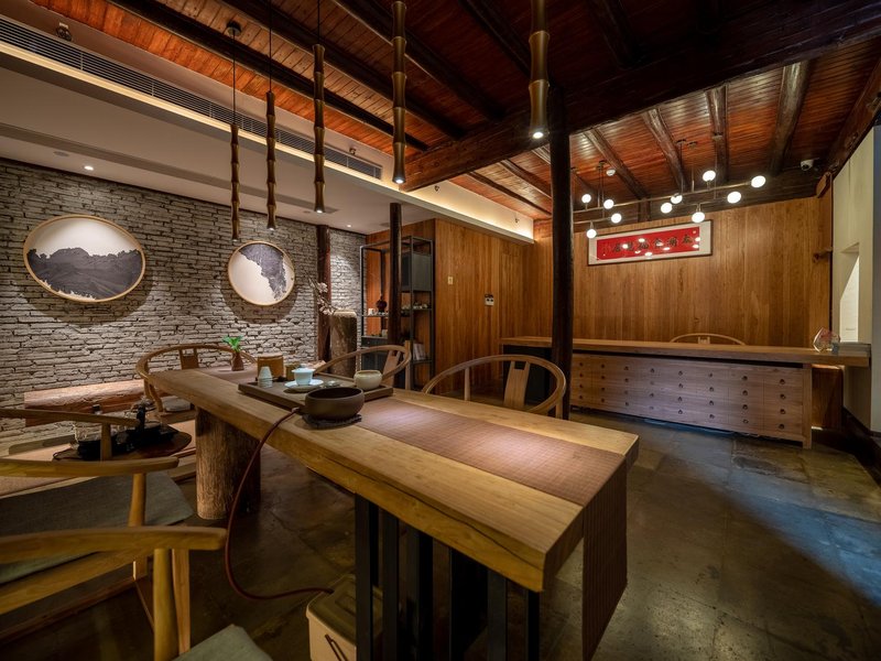 literary family literary atmosphere Lobby