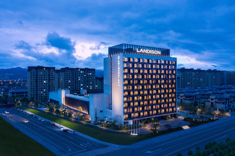 Landison Plaza Tianlan Hotel DongyangOver view