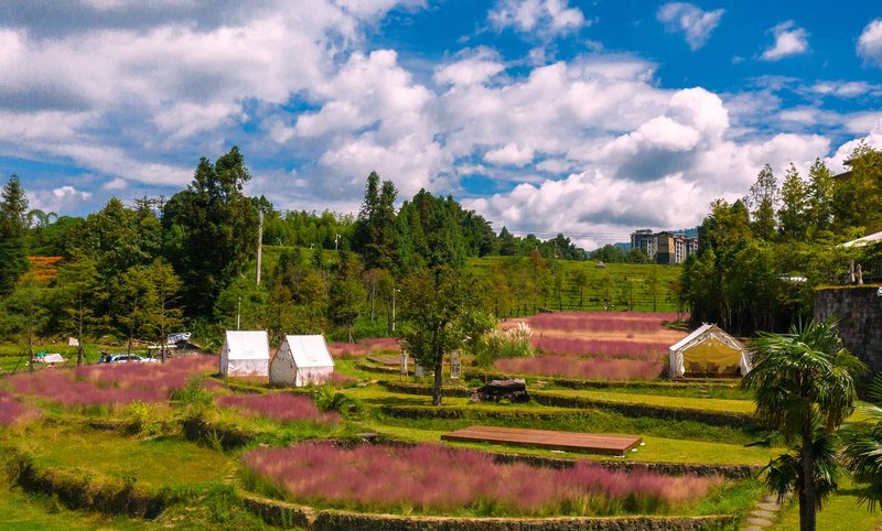 Tengchong Jiuduo Hot Spring Hotel Over view