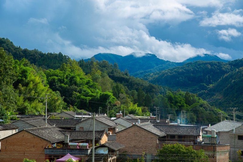 Tengchong Jiuduo Hot Spring Hotel Over view