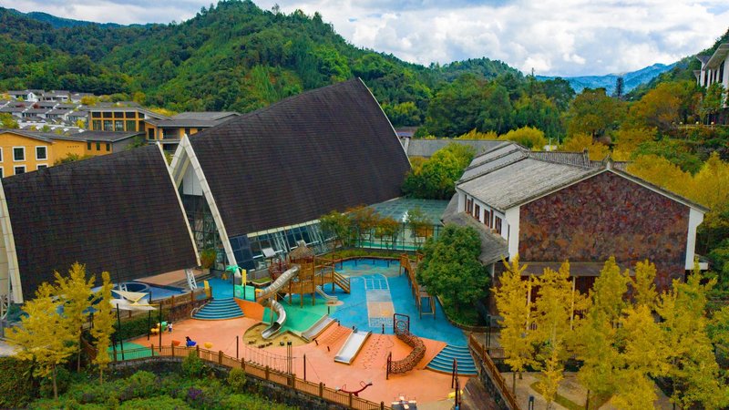 Tengchong Jiuduo Hot Spring Hotel Over view