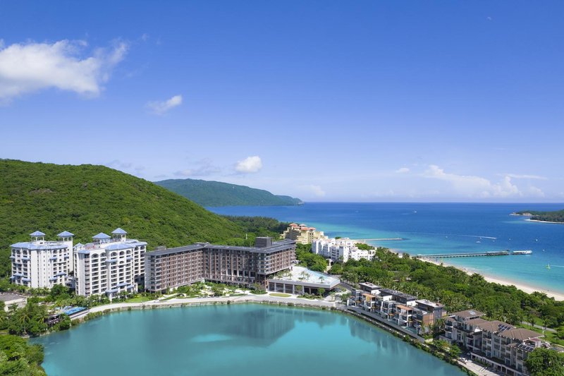 HUALUXE Sanya Yalong Bay Resort Over view