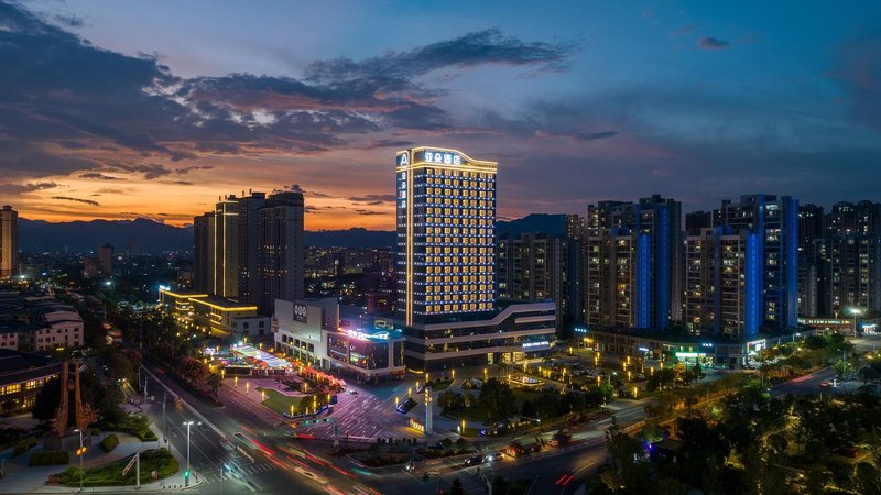 Ganzhou Longnan Atour Hotel Over view