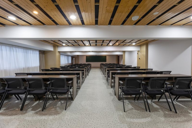 Sulu Smart Hotel (Changzhou Zhonglou Chenduqiao Branch) meeting room