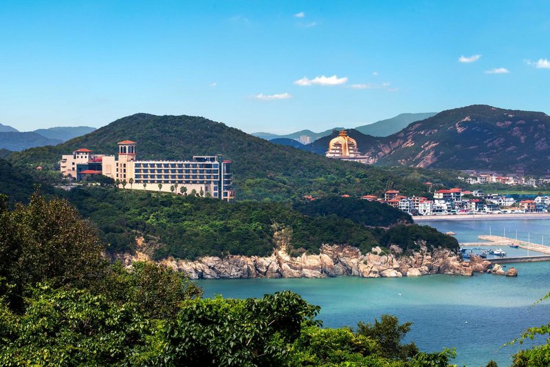 Crowne Plaza Zhoushan Seaview Over view