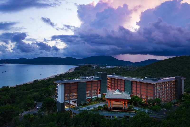 HUALUXE Sanya Yalong Bay Resort Over view