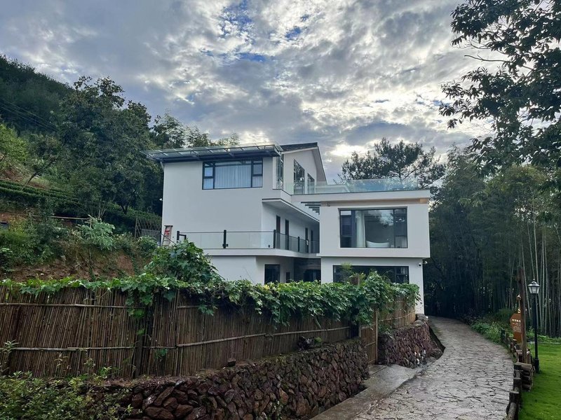 Suichang Yilan Hushan Homestay Over view