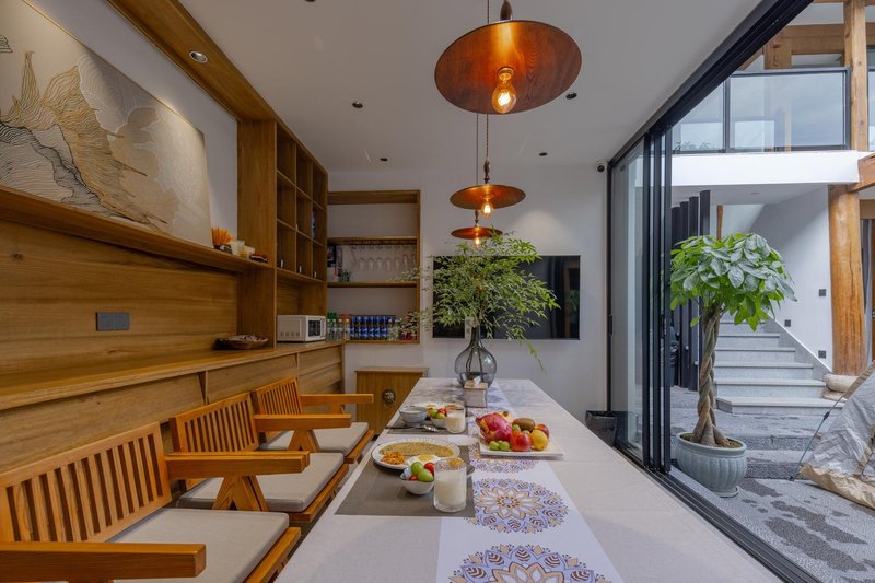 丽江古城栖兰慢时光轻奢庭院外景图