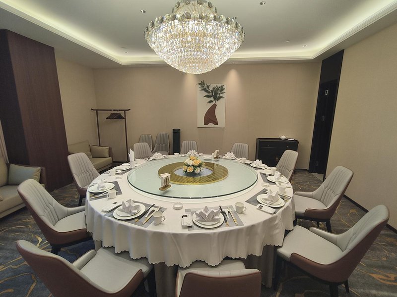 Dijian Nanshan Qianhe Hotel Restaurant