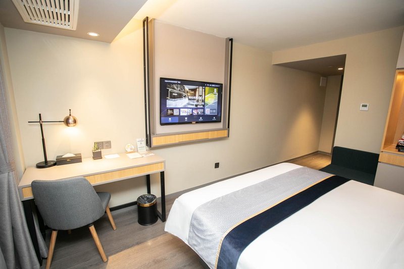 Home Inn (Korla Jiaotong West Road People's Square)Guest Room