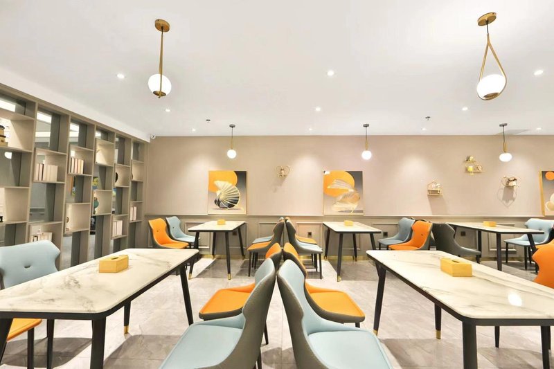 Rise Hotel (Changchun FAW West High-speed Railway Station)Restaurant