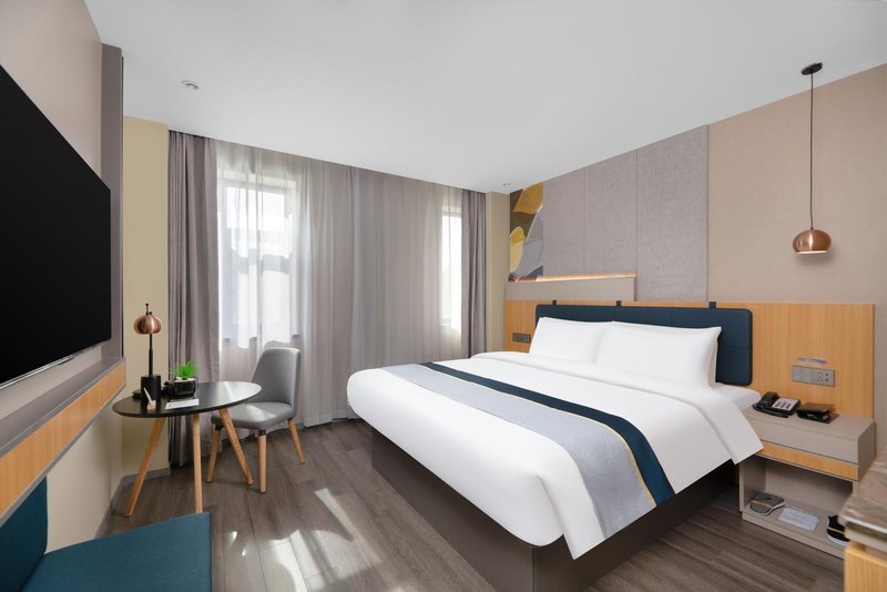 Home Inn (Korla Jiaotong West Road People's Square)Guest Room