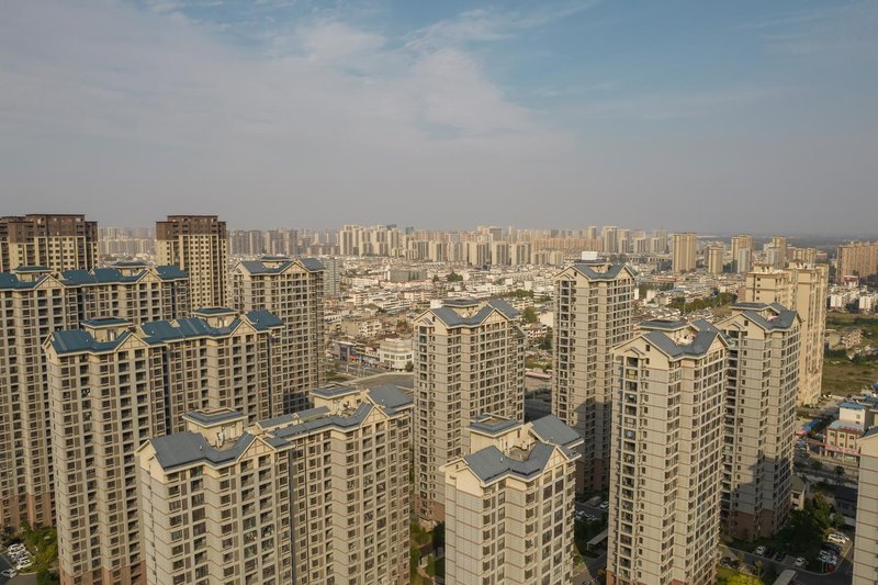 Golden Season Hotel (Weinan Department Store) Over view