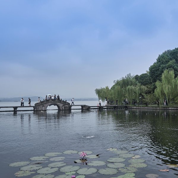 Hangzhou West Lake Lakeside Five Star Bay Hotel 休闲