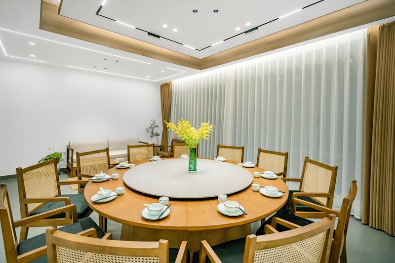 Suichang Yilan Hushan Homestay Restaurant