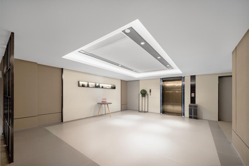 Home Inn (Korla Jiaotong West Road People's Square)Hotel public area