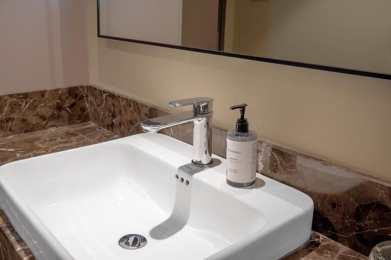 Home Inn (Korla Jiaotong West Road People's Square)Guest Room