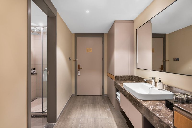 Home Inn (Korla Jiaotong West Road People's Square)Guest Room