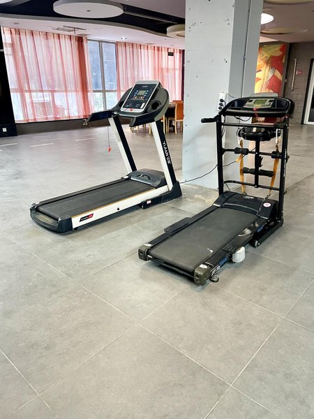 Luolan Hotel (Bengbu Tianhong Square High-speed Railway Station) 休闲