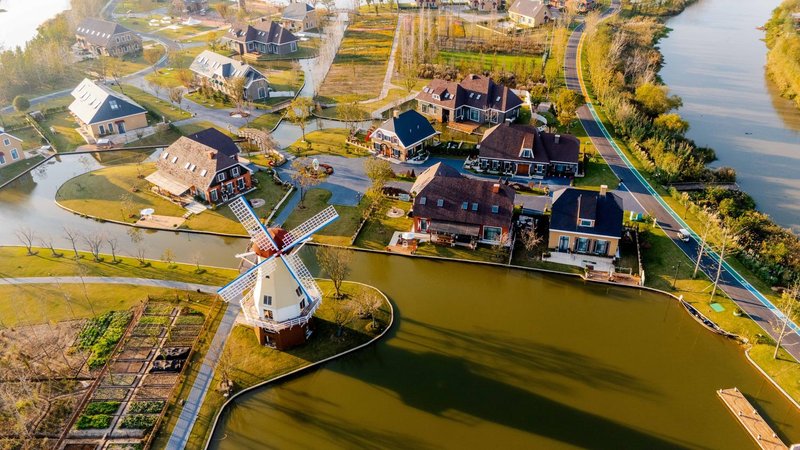 Lake Roli Resort Over view