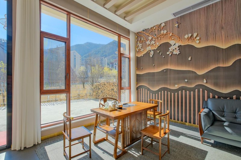 Shennongjia Yicun Homestay Lobby