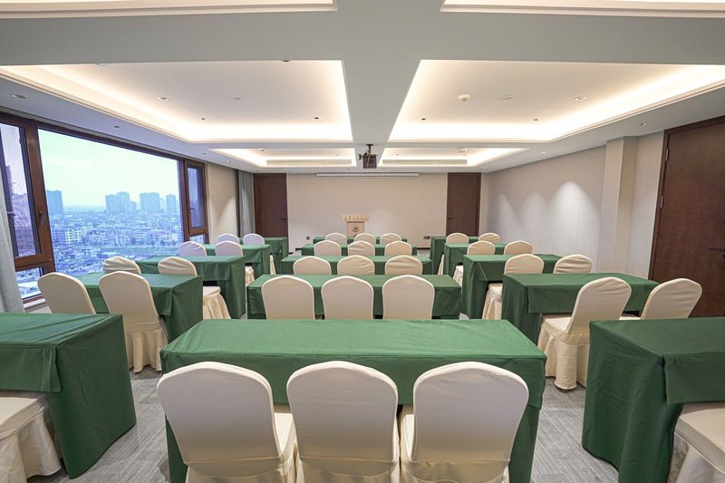  meeting room