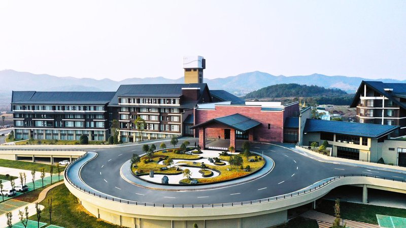 Yichun Weimei Hot Spring ResortOver view