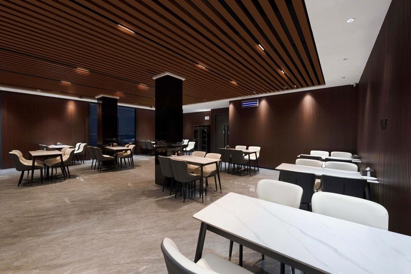 Kunming Heima HotelRestaurant