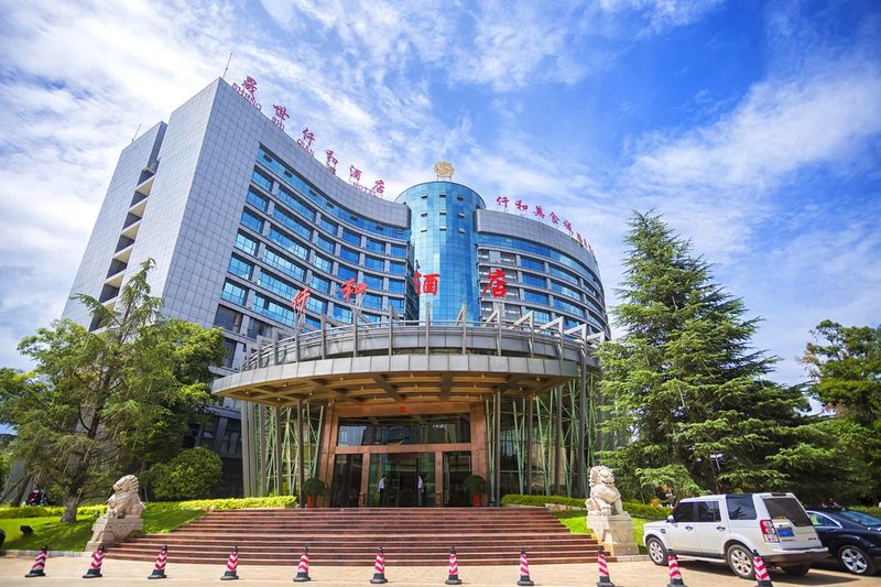 Shengshi Qianhe Hotel Kunming over view