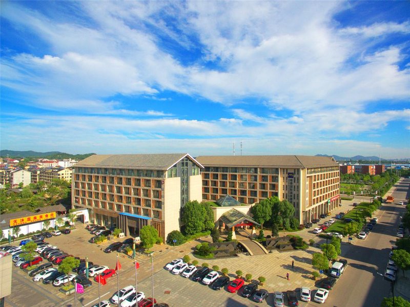 Metro Park Hotel Tianmuhu Over view