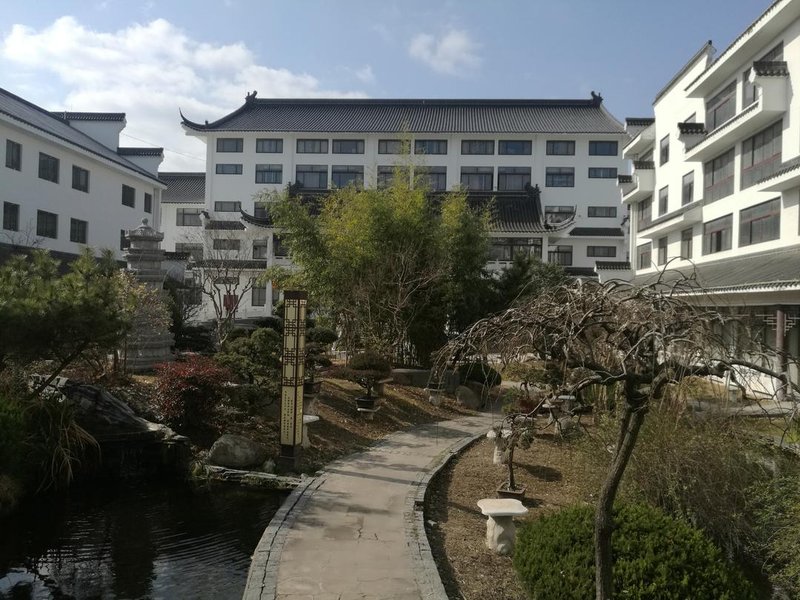 Lvyuan Business Hotel Over view