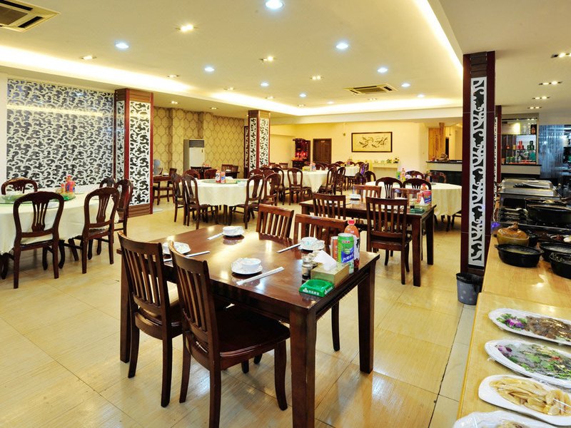 Golden Lily HotelRestaurant