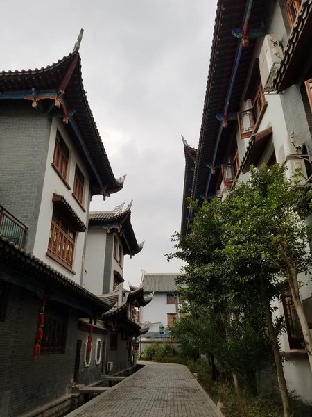 Junyi Leisure Inn Over view