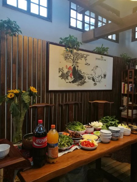 shiny inn 餐厅