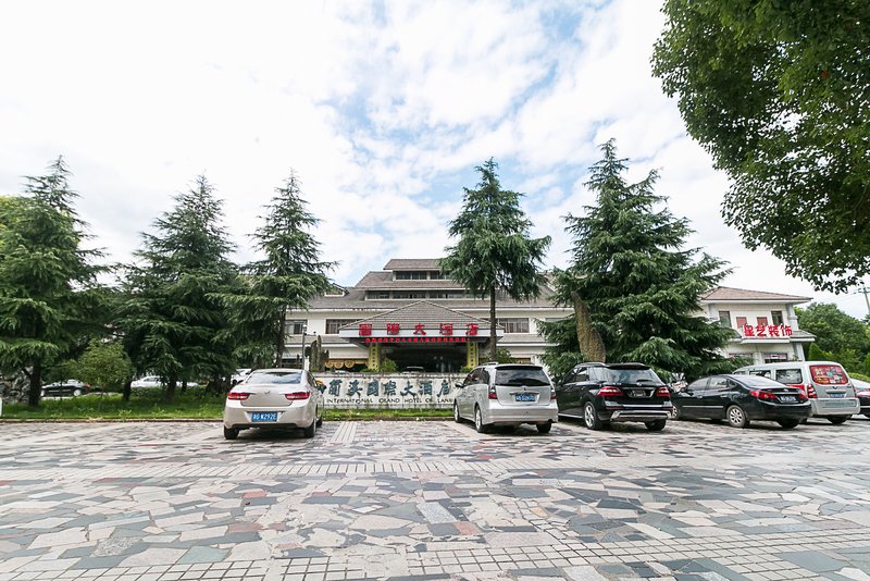 International Grand Hotel of Lanxi over view