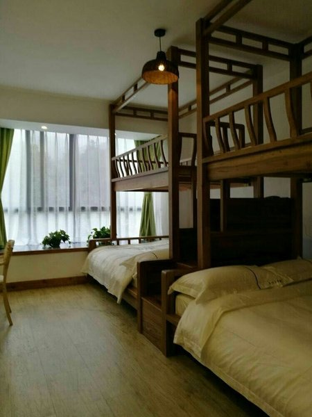Dongjiang Lake Senlinli CampGuest Room
