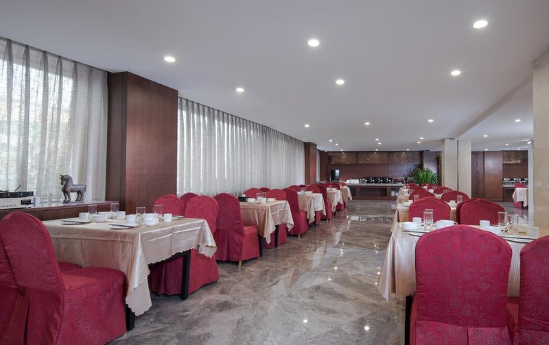 Vienna Hotel (Zhengding Ancient City) Restaurant