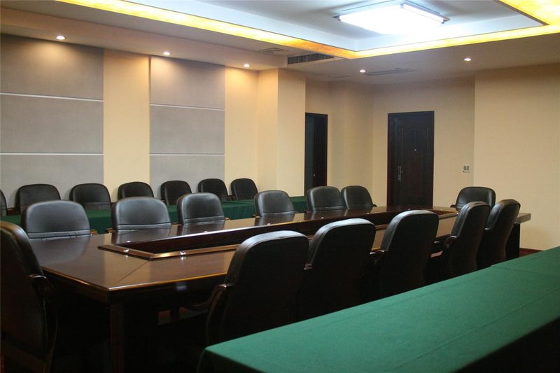 Junhua Hetian Hotel meeting room