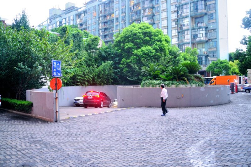 Co-sky Executive Apartments周边景点