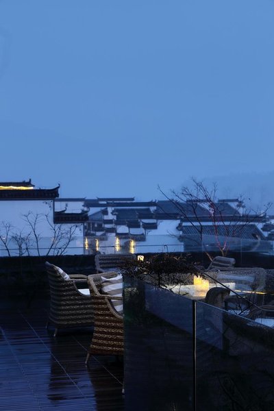 Huizizai Shanshui Hongcun Boutique Hotel Over view